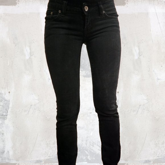 3/$15 🌺Black Skinny Jeans - Picture 2 of 7